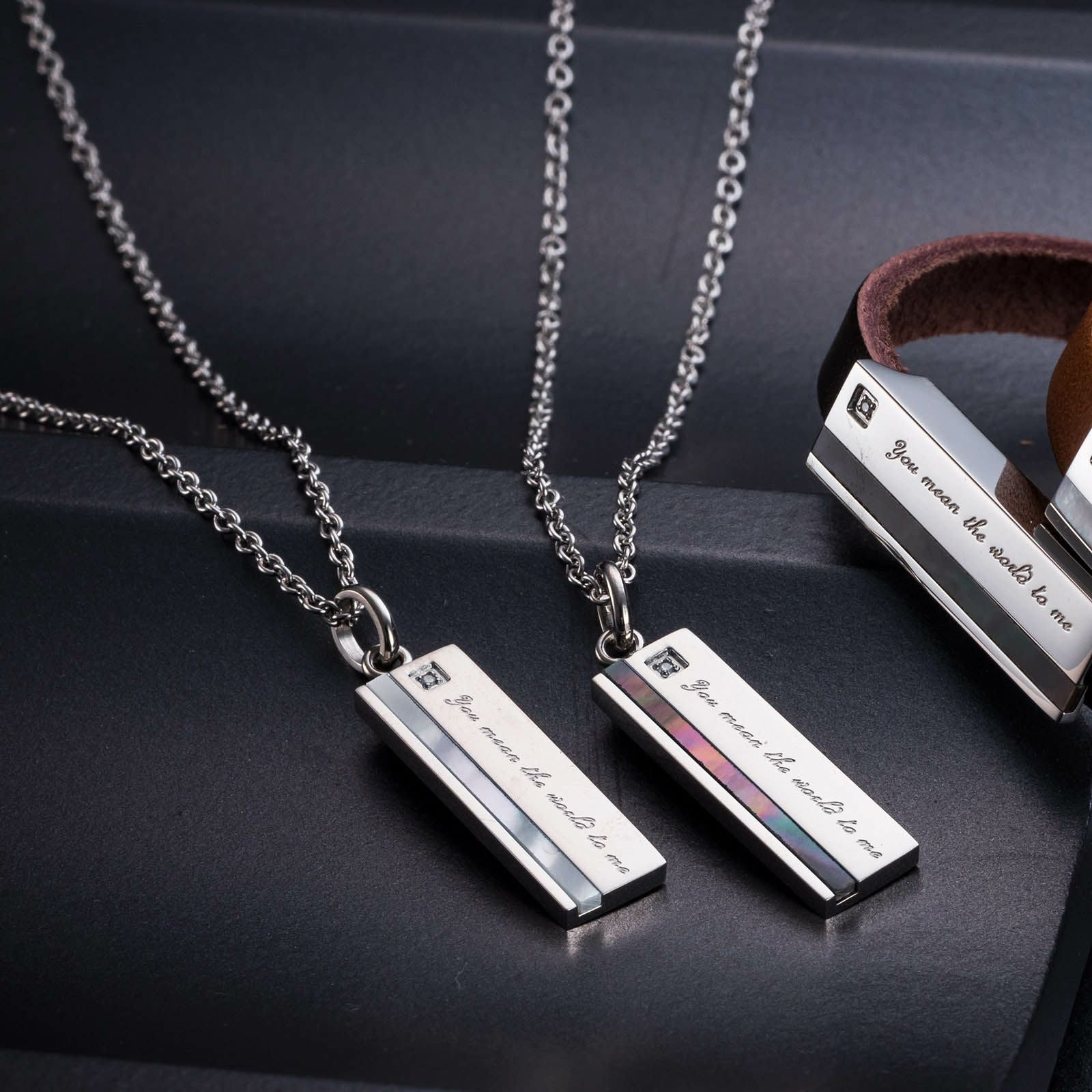 ペアネックレス ステンレス 4SUP002WH&4SUP002BK｜white clover【公式