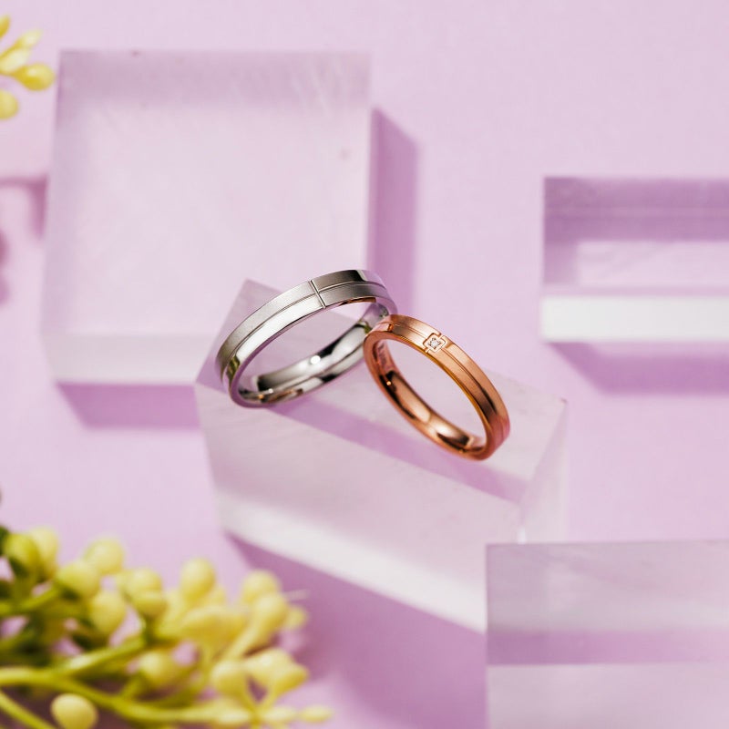 ペアリング 7～19号 刻印可能 サージカルステンレス316L アレルギーフリー クロス ピンク＆シルバー 4SUR030GO&4SUR031SV