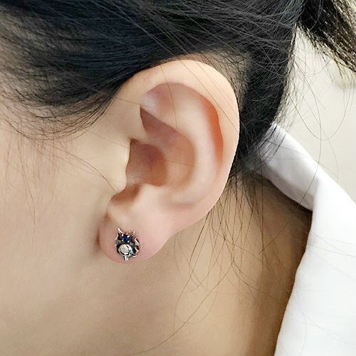 ディズニー ツイステ イグニハイド寮｜ピアス DI719｜white clover