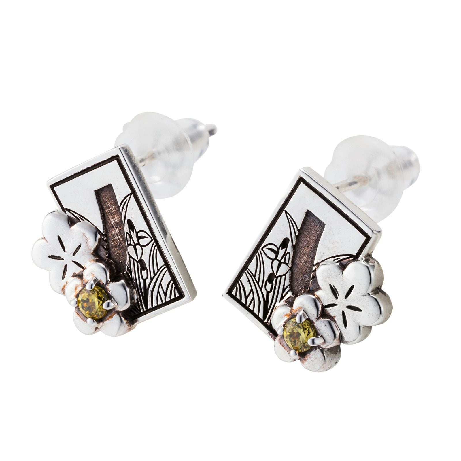 五等分の花嫁 一花｜ピアス 両耳用 シルバー GTH-P001｜white clover